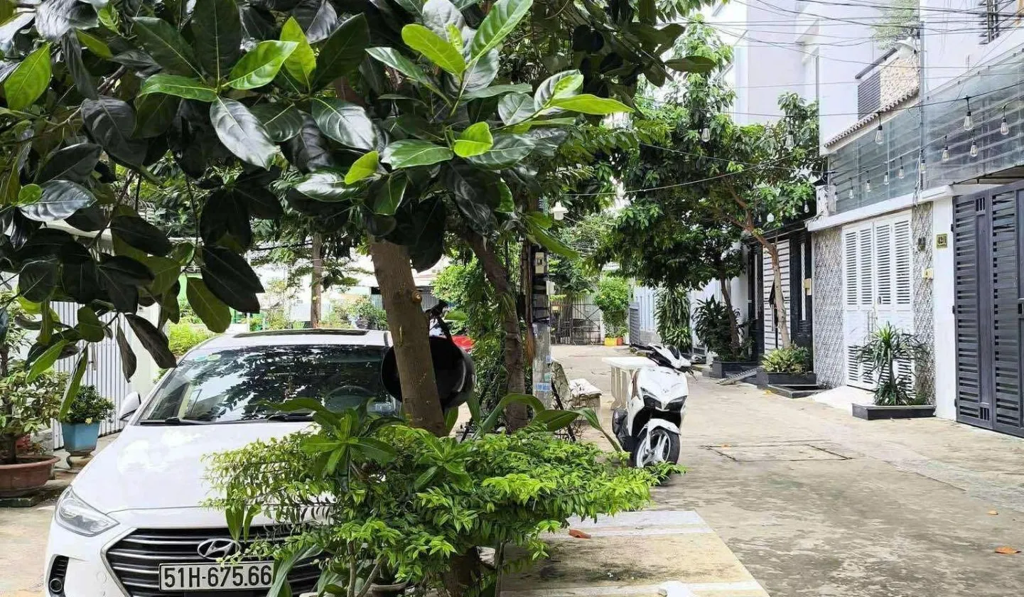 Nhà Mặt Phố Đẹp Quận 2 Đối Diện Công Viên... Bán nhà mặt phố tại Bình Trưng, Hồ Chí Minh 01