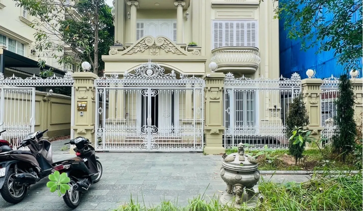 Biệt thự đẳng cấp 240m2 x 4 tầng thang máy khu đô thị Việt Hưng Long Biên view vườn hoa , vỉa hè .... Bán biệt thự, liền kề tại Việt Hưng, Hà Nội 01
