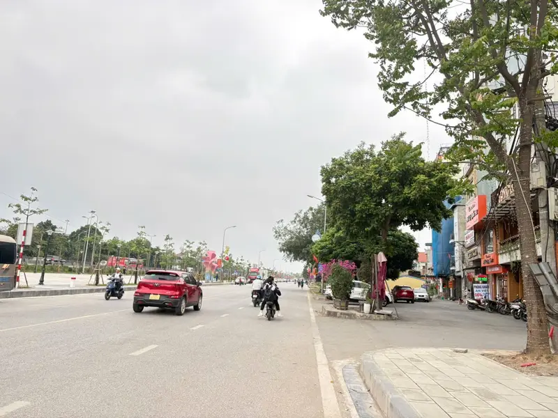 ❤️DIỆN TÍCH NHỎ-3 BƯỚC RA TRỤC CHÍNH-50M ĐẾN ĐƯỜNG VÕ VĂN KIỆT-GẦN NGAY KCN BẮC THĂNG LONG❤️... Bán owner_side tại Thiên Lộc, Hà Nội 01