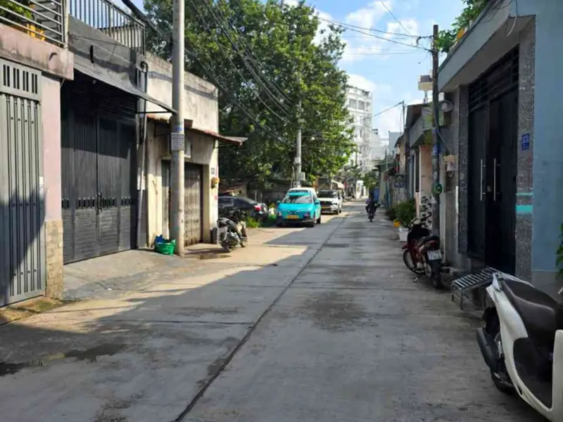 NHÀ NGAY HƯƠNG LỘ 3. HẺM XE HƠI THÔNG . BÌNH TÂN . GIÁP TÂN PHÚ
DT 45 M2.... Bán nhà riêng tại Bình Hưng Hòa, Hồ Chí Minh 01