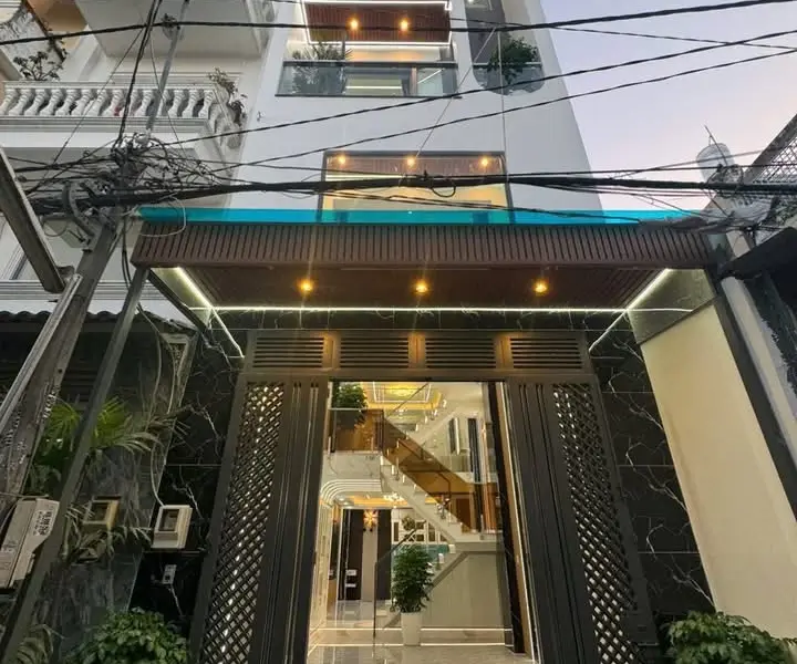 🏡 NHÀ MỚI 100% – FULL NỘI THẤT – GARA Ô TÔ – Q.12
📍 Lâm Thị Hố, Tân Chánh Hiệp, gần Hiệp Thành C... Bán nhà riêng tại Trung Mỹ Tây, Hồ Chí Minh 01