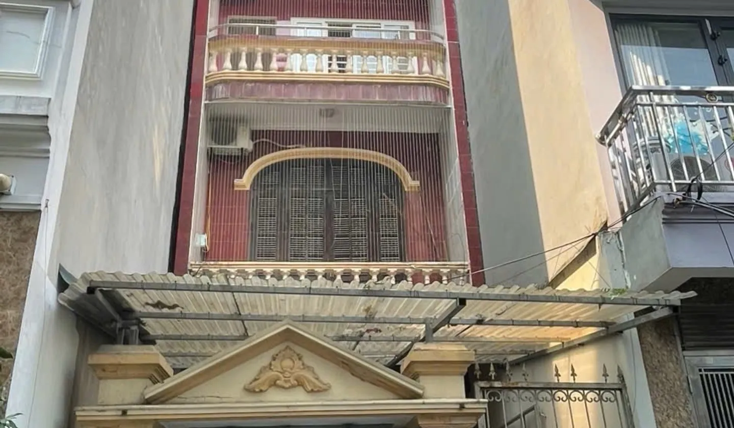 Bán nhà Phố Cù Chính Lan , 78m dân xây , mặt ngõ thông , oto tránh đỗ .... Bán nhà riêng tại Phương Liệt, Hà Nội 01