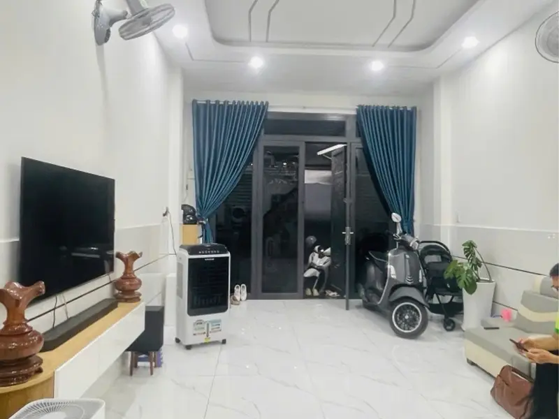 Nhà đẹp Hương Lộ 2 Bình Tân hẻm xe hơi tránh gần bệnh viện giá 5.15 tỷ... Bán nhà riêng tại Bình Trị Đông, Hồ Chí Minh 01