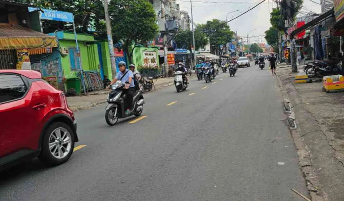 NHÀ ĐẸP Ở NGAY - HẺM TRƯỚC NHÀ 6m - KHU AN NINH NGUYỄN THỊ TÚ - LÊ TRỌNG TẤN - 3 TẦNG - 4PN -3 WC -... Bán nhà mặt phố tại Bình Trị Đông, Hồ Chí Minh 01
