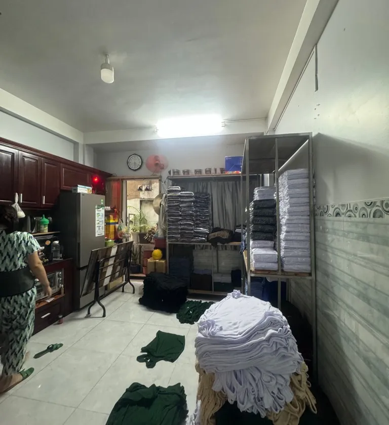 Nhà 5 tầng 6 phòng ngủ gần chợ Tân Bình, hẻm xe hơi... Bán nhà riêng tại Bảy Hiền, Hồ Chí Minh 01