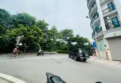 Cơ Hội Vàng Sở Hữu Nhà Mặt Phố Vỉa Hè Rộng Đường Mở Trung Tâm Quận Tây Hồ... Bán nhà mặt phố tại Ngọc Hà, Hà Nội 02