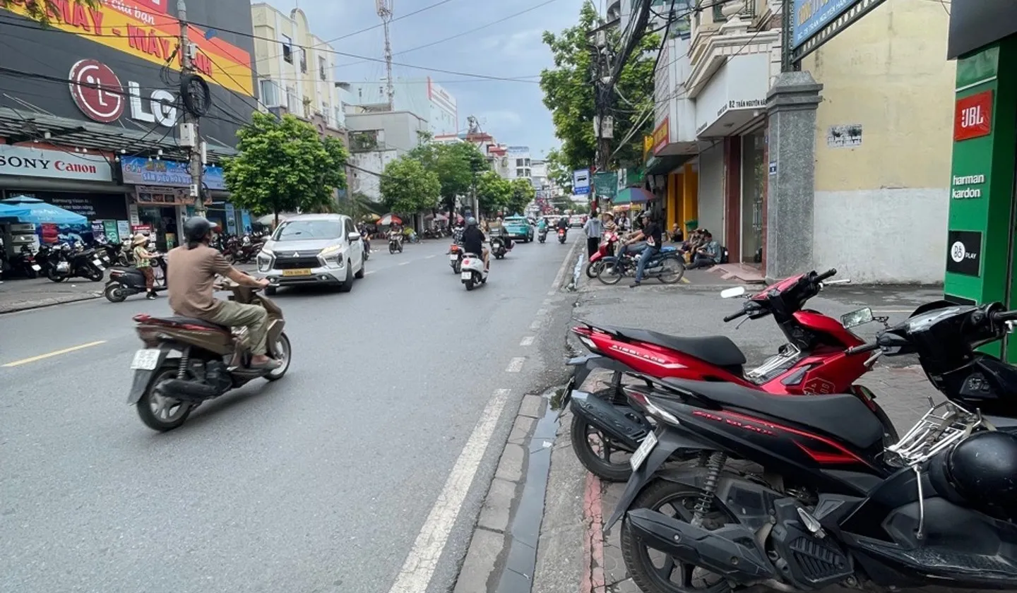 Bán nhà mặt phố Trần Nguyên Hãn 190m2 mặt tiền 7,5m xây toà nhà văn phòng, giá chỉ 35 tỷ... Bán nhà mặt phố tại An Biên, Hải Phòng 01