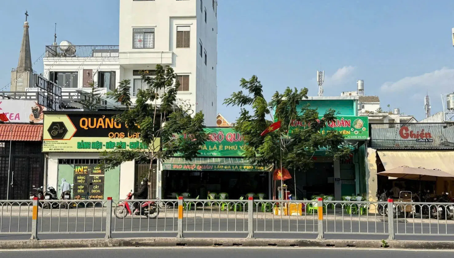 Bán Gấp Định Cư, Mặt Tiền Dương Quảng Hàm/Đại học Văn Lang, 130m²(5.5x25). 23 Tỷ Thương Lượng... Bán nhà mặt phố tại An Nhơn, Hồ Chí Minh 01
