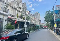 Nhà 2 Tầng 4 Phòng Ngủ Trung Tâm Dĩ An Giá Tốt... Bán nhà riêng tại Dĩ An, Hồ Chí Minh 03