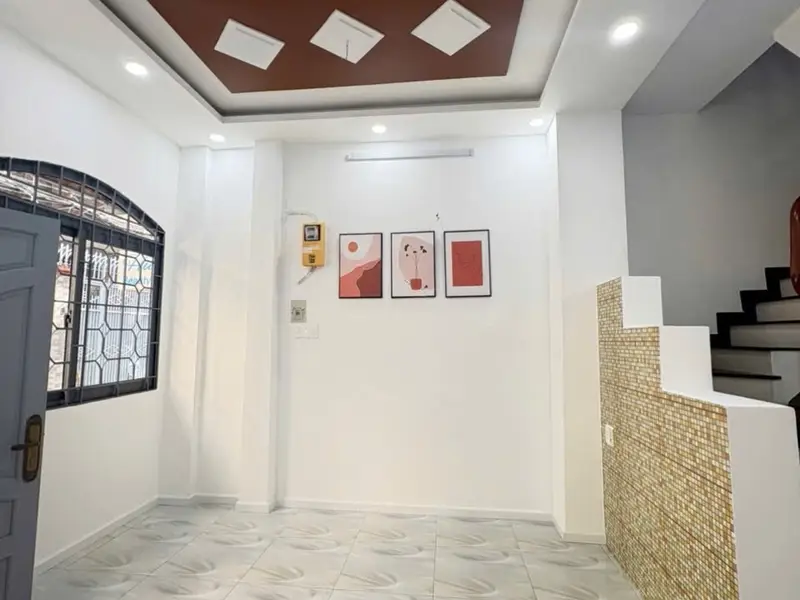 Nhà 3 tầng rộng 5m trung tâm Quận 10, giá hấp dẫn... Bán nhà riêng tại Hòa Hưng, Hồ Chí Minh 01