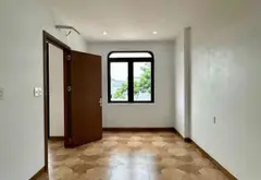 Bất động sản 3,5 tầng Cao Xanh
Giá 3tỷ750... Bán nhà riêng tại Cao Xanh, Quảng Ninh 03