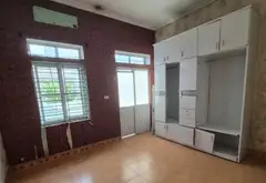 Bán nhà riêng 3 tầng tại Liên Ninh, Thanh Trì với mặt tiền rộng và vị trí kết nối tiện lợi... Bán nhà riêng tại Ngọc Hồi, Hà Nội 02