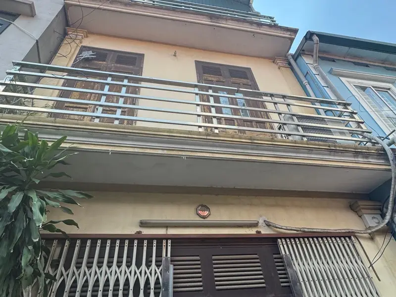 Nhà 3 tầng, ô tô qua, ngõ thông, gần chợ Bát Khối... Bán nhà riêng tại Long Biên, Hà Nội 01