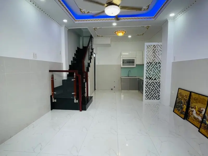 Nhà 2 tầng 28m2 hẻm xe hơi, 2PN 2WC, giá 3,85 tỷ tại đường chiến lược... Bán nhà riêng tại Bình Trị Đông, Hồ Chí Minh 01