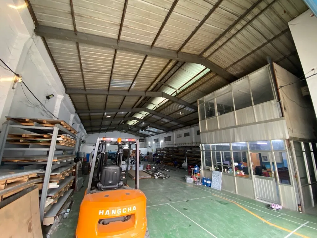 Nhà Mặt Phố Mặt Tiền Rộng 16m Giá Tốt tại Bình Tân... Bán nhà mặt phố tại Bình Hưng Hòa, Hồ Chí Minh 01