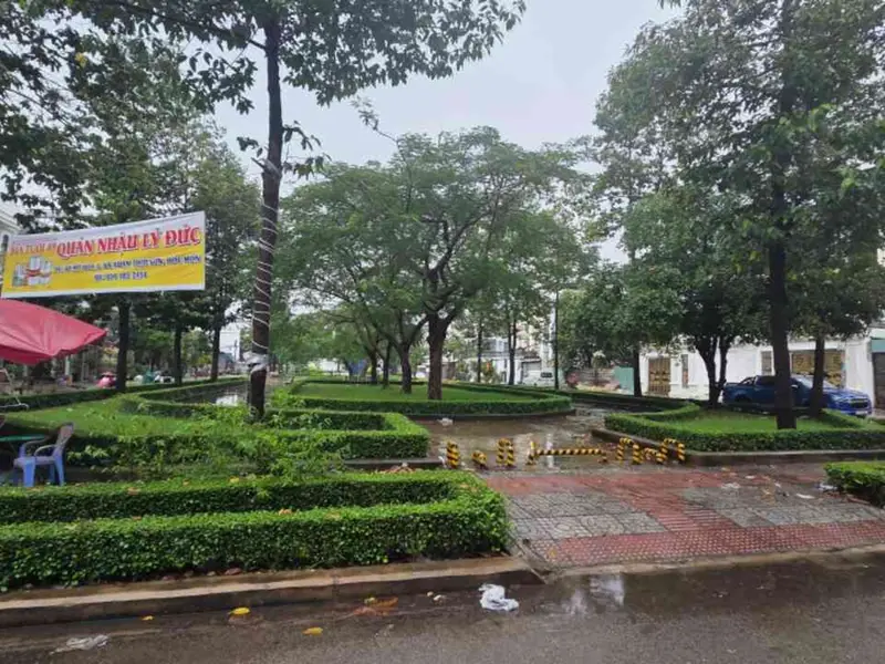 Bán nhà nghỉ 4 tầng có thang máy gần chợ đầu mối Hóc Môn... Bán nhà mặt phố tại Xuân Thới Sơn, Hồ Chí Minh 01