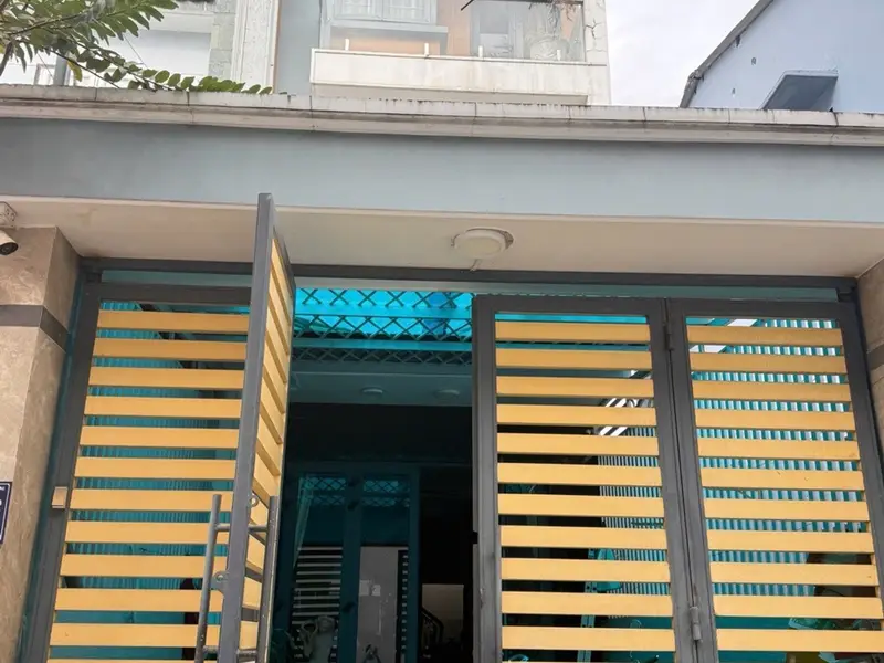 Nhà phố 4 tầng cực đẹp sát khu hành chính Dĩ An... Bán nhà riêng tại Dĩ An, Hồ Chí Minh 01