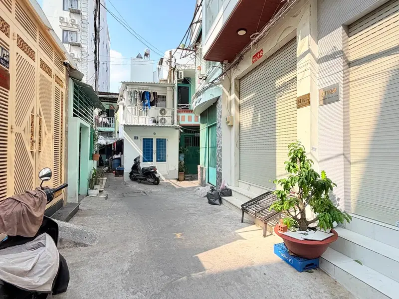 Bán nhà riêng Quận 8 vị trí trung tâm, hẻm ô tô, giá 9.7 tỷ... Bán nhà riêng tại Chánh Hưng, Hồ Chí Minh 01