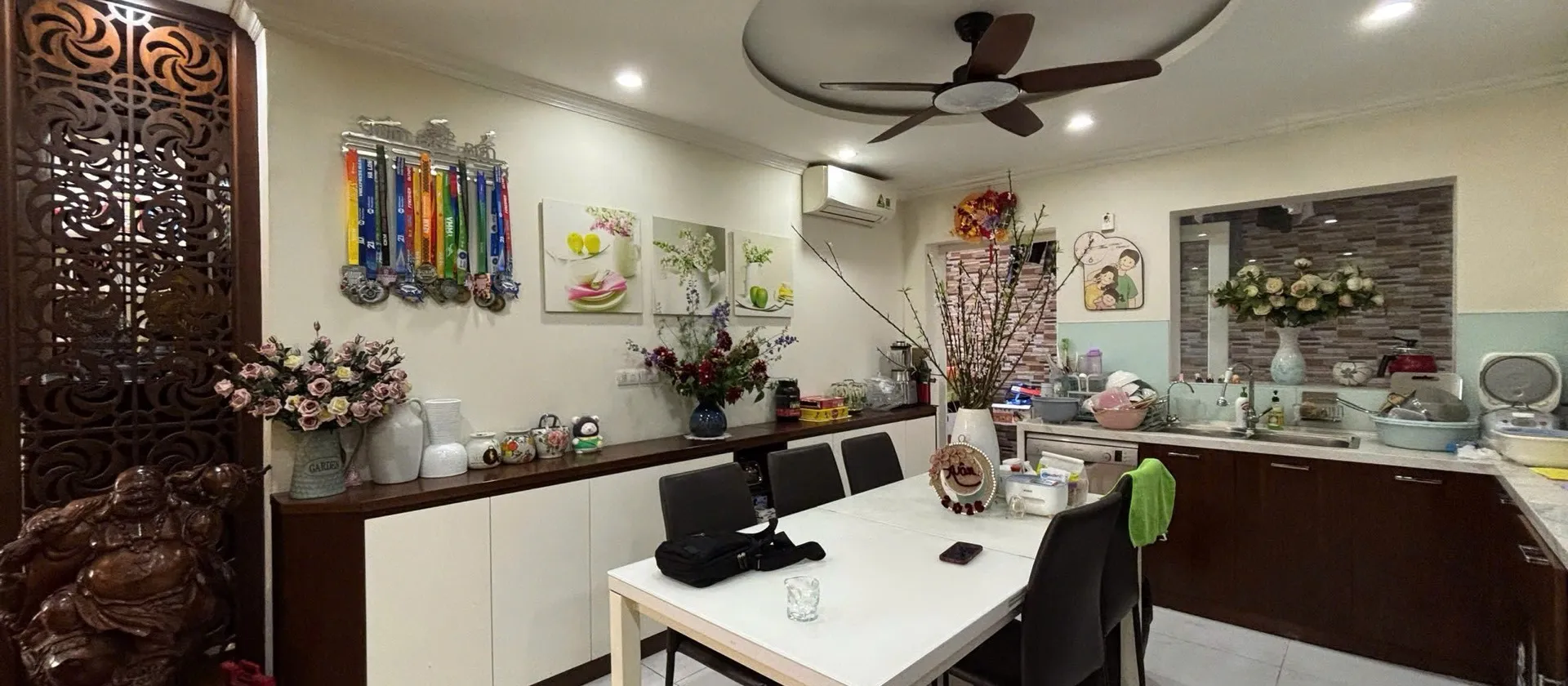 Bán căn hộ cao cấp 3 phòng ngủ tại quận Đống Đa, diện tích 133m²... Bán căn hộ chung cư tại Đống Đa, Hà Nội 01