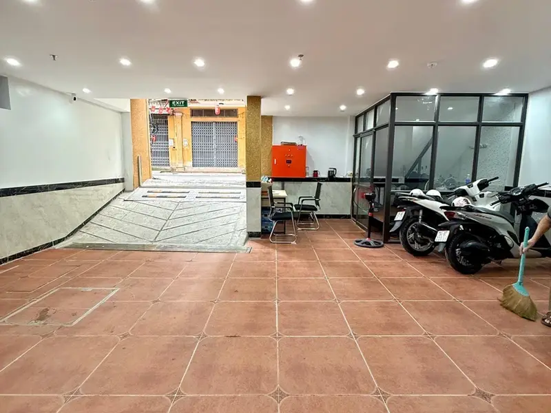 Nhà mặt phố sang trọng 8 tầng thang máy khu vực phường Nghĩa Đô, Hà Nội... Bán nhà mặt phố tại Nghĩa Đô, Hà Nội 01