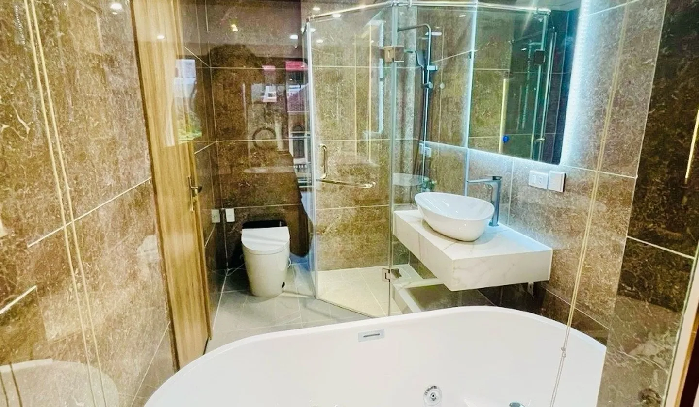 Nhà riêng 7 tầng thang máy sang trọng tại Phường Bồ Đề, Hà Nội... Bán nhà riêng tại Bồ Đề, Hà Nội 01