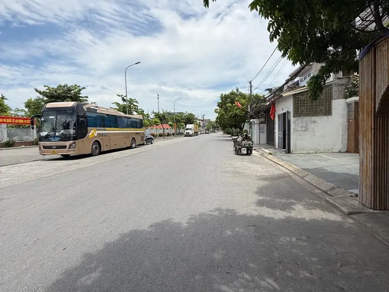 Nhà mặt phố kinh doanh sầm uất, vị trí vàng tại trục đường 208 khu vực phát triển năng động... Bán nhà mặt phố tại An Hải, Hải Phòng 01