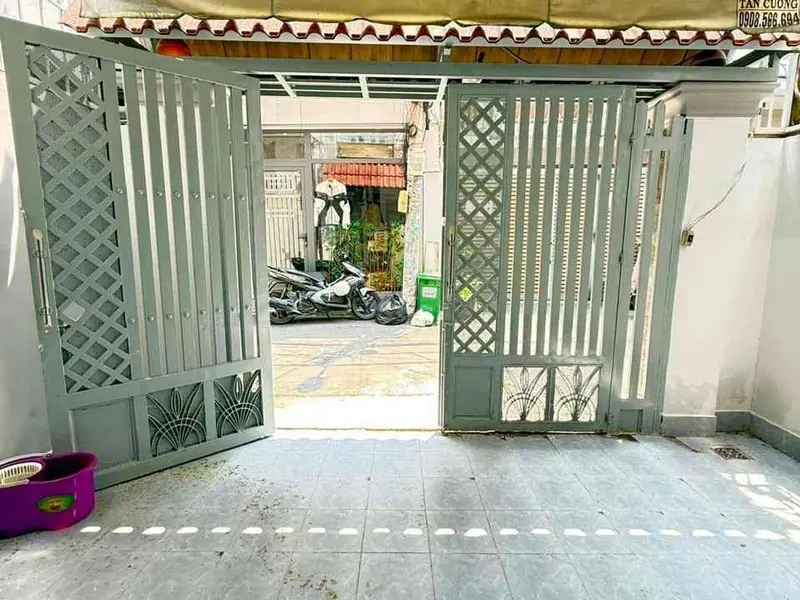 Cơ hội hiếm có tại Quận 7: Nhà 3 tầng rộng 74m2 giá SỐC 11,2 tỷ, giảm ngay 800 triệu hôm nay... Bán nhà riêng tại Tân Hưng, Hồ Chí Minh 01