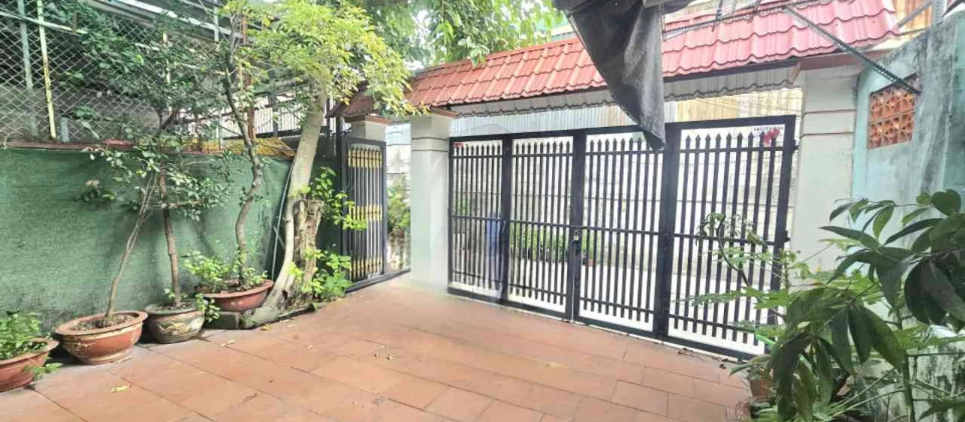 Bán nhà Hiệp Bình canh TTTM Gigamall 2 tầng 3PN hướng Đông Nam, 200m2 mặt tiền rộng 7.3M... Bán nhà riêng tại Hiệp Bình, Hồ Chí Minh 01
