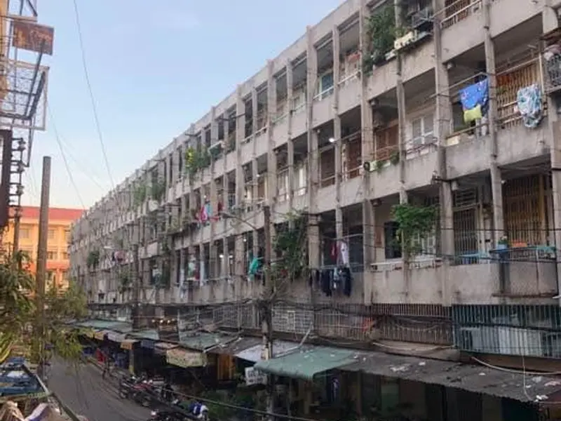 Chợ Hoa Đầm Sen kinh doanh ngày đêm.
P112... Bán căn hộ chung cư tại Hòa Bình, Hồ Chí Minh 01