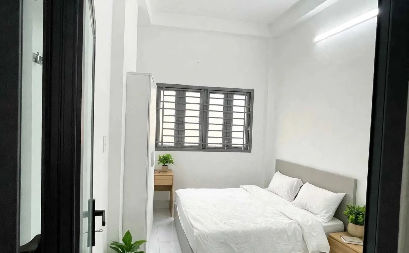 Gần Trường Nguyễn Trãi - 4 Tầng - 40m² - 4 tỷ nhỉnh - Nở hậu tài lộc... Bán nhà riêng tại Xóm Chiếu, Hồ Chí Minh 01