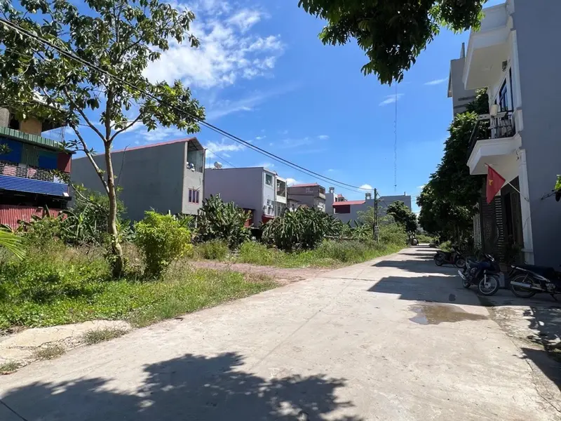 Bán đất vuông vắn tại phường Yên Dũng, Bắc Ninh 81m2... Bán đất tại Yên Dũng, Bắc Ninh 01
