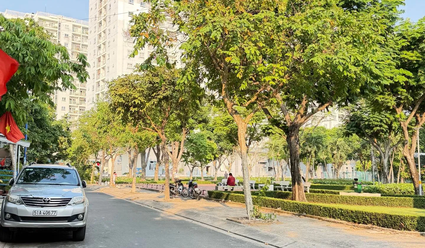 🔥 CHÍNH CHỦ BÁN NHÀ 5 TẦNG MẶT TIỀN NỘI BỘ - NGAY CẦU THAM LƯƠNG Q12 - SỔ ĐẸP A4 HOÀN CÔNG ĐỦ GIÁ... Bán nhà mặt phố tại Đông Hưng Thuận, Hồ Chí Minh 01