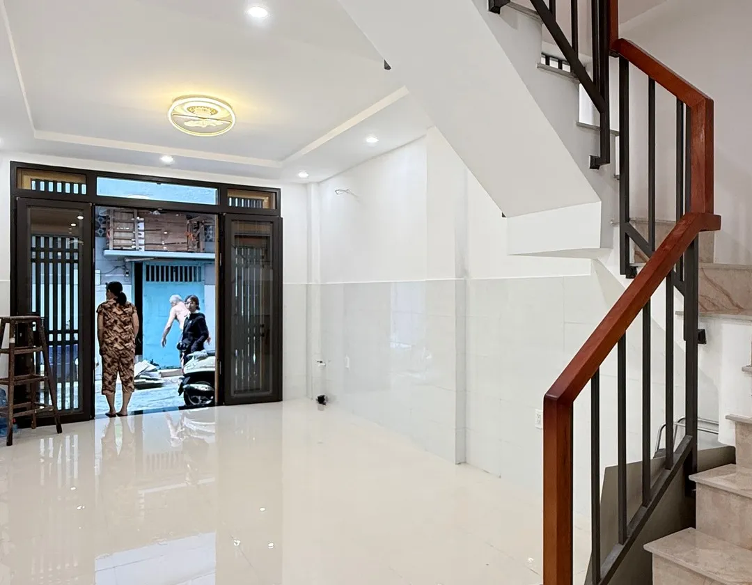 Siêu phẩm nhà hẻm xe tải Tân Phú, 34m2, đầy đủ nội thất, chỉ 4.95 tỷ... Bán nhà riêng tại Phú Thạnh, Hồ Chí Minh 01