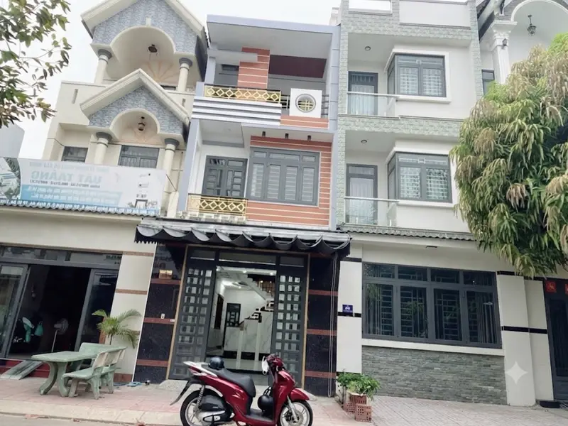 Bán nhà 3 tầng 4 phòng ngủ tại KDC diện tích 62m², pháp lý rõ ràng.... Bán nhà riêng tại Đông Hòa, Hồ Chí Minh 01