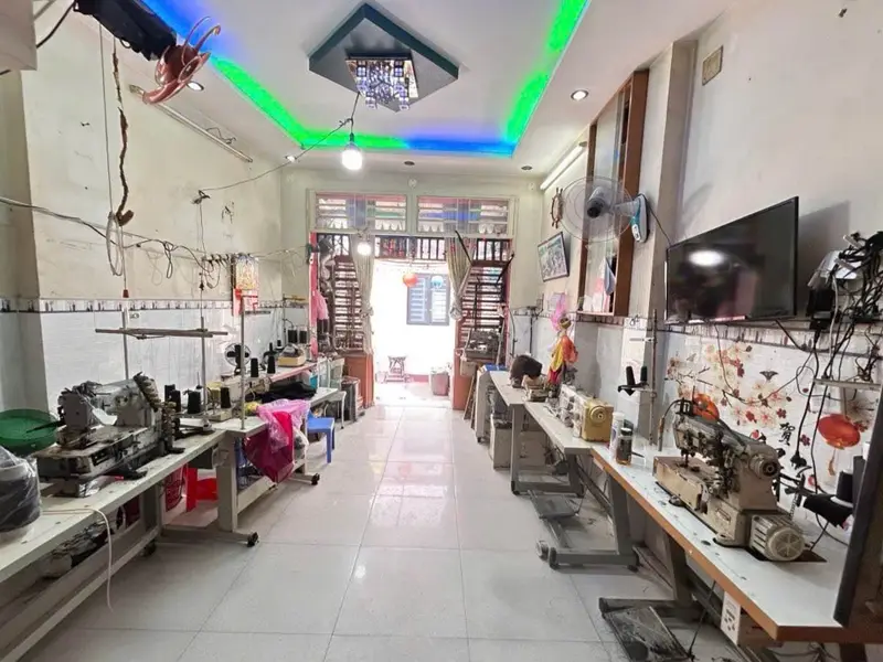 CHỈ 4.5 TỶ - 4 TẦNG KIÊN CỐ – 4PN – ĐẦY ĐỦ CÔNG NĂNG - LẠC LONG QUÂN TÂN BÌNH... Bán nhà riêng tại Bảy Hiền, Hồ Chí Minh 01
