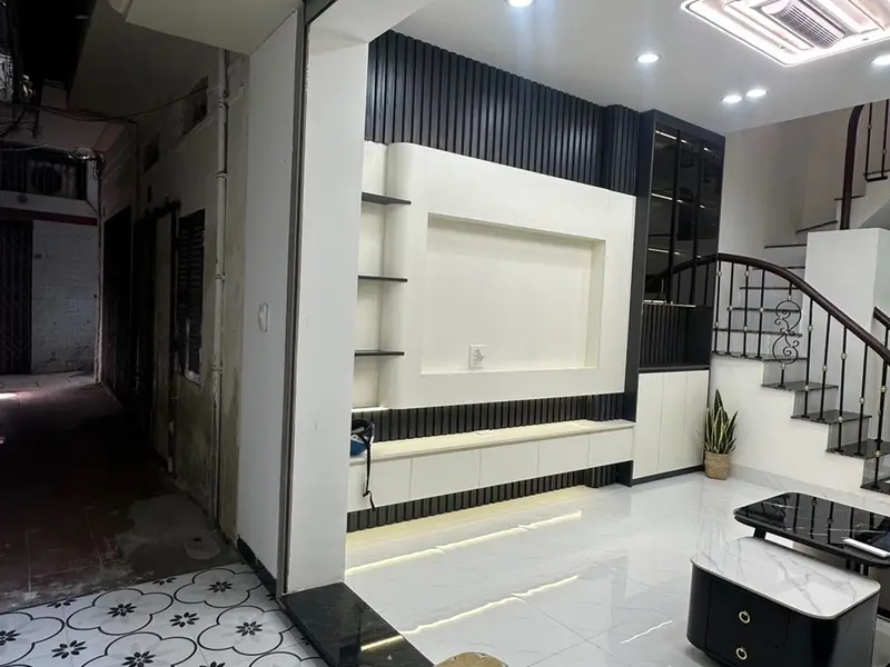 Nhà 5 tầng Minh Khai giá tốt - Gần phố, ngõ ô tô cách chưa đến 100m... Bán nhà riêng tại Bạch Mai, Hà Nội 01