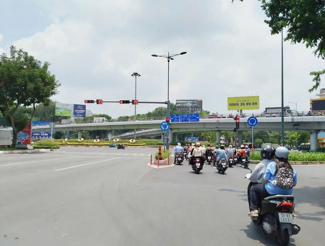 HXH thông Đs7, Phạm Văn Đồng, Phường Hạnh Thông, Gò Vấp. 122m2.(8x17,5m). 2 tầng. Chỉ 12 tỷ TL... Bán nhà riêng tại Hạnh Thông, Hồ Chí Minh 01