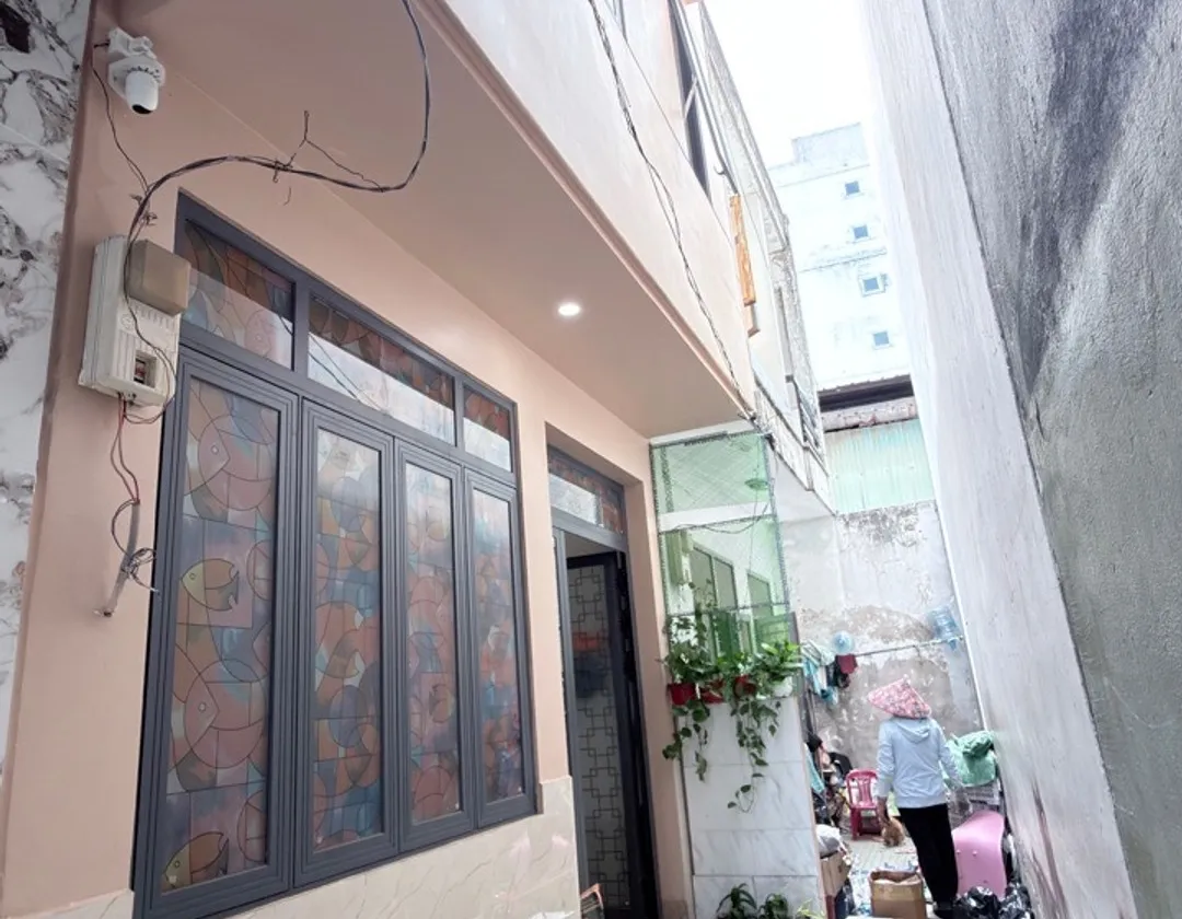 Nhà đẹp gần Lương Thế Vinh, hẻm xe ô tô, tiện nghi đầy đủ... Bán nhà riêng tại Phú Thạnh, Hồ Chí Minh 01