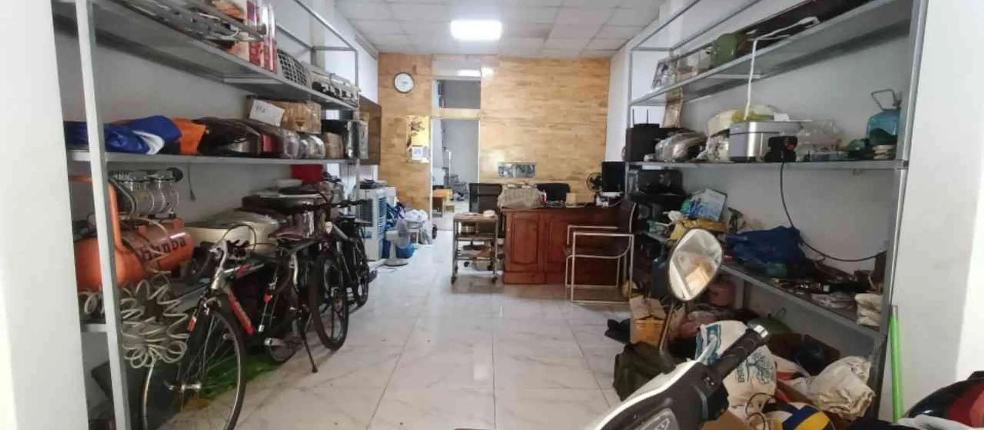Bán nhà riêng 2 tầng tại phường An Lạc, Hồ Chí Minh với mặt tiền rộng và tiện kinh doanh... Bán nhà riêng tại An Lạc, Hồ Chí Minh 01