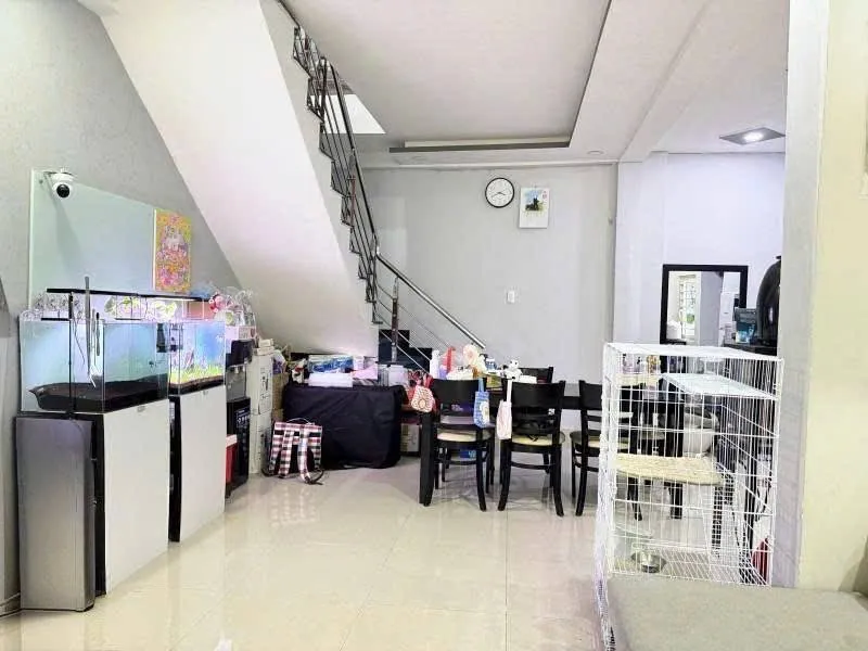 Cơ hội sở hữu nhà 2 tầng trung tâm Quận 10, giá ưu đãi chưa từng có... Bán nhà riêng tại Hòa Hưng, Hồ Chí Minh 01