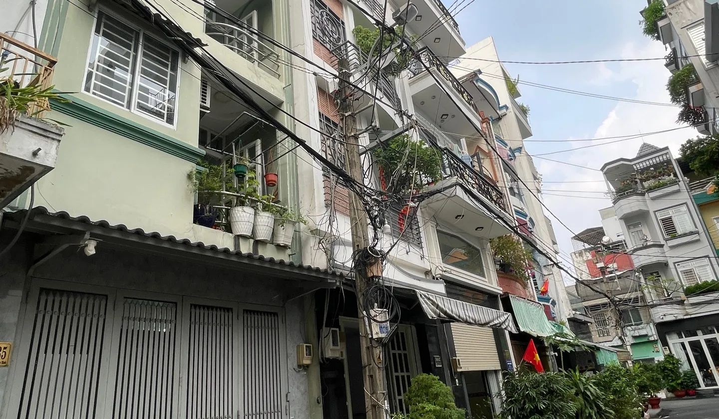 Bán nhà 52M2-4Tầng-Lạc long quân-p.9-Tân Bình-11tỷ5... Bán nhà riêng tại Tân Hòa, Hồ Chí Minh 01