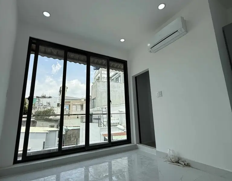 Bán nhà mặt phố gần Vincom Phan Văn Trị, 3 tầng, mặt tiền 4.5m, vị trí kinh doanh đắc địa... Bán nhà mặt phố tại Hạnh Thông, Hồ Chí Minh 01