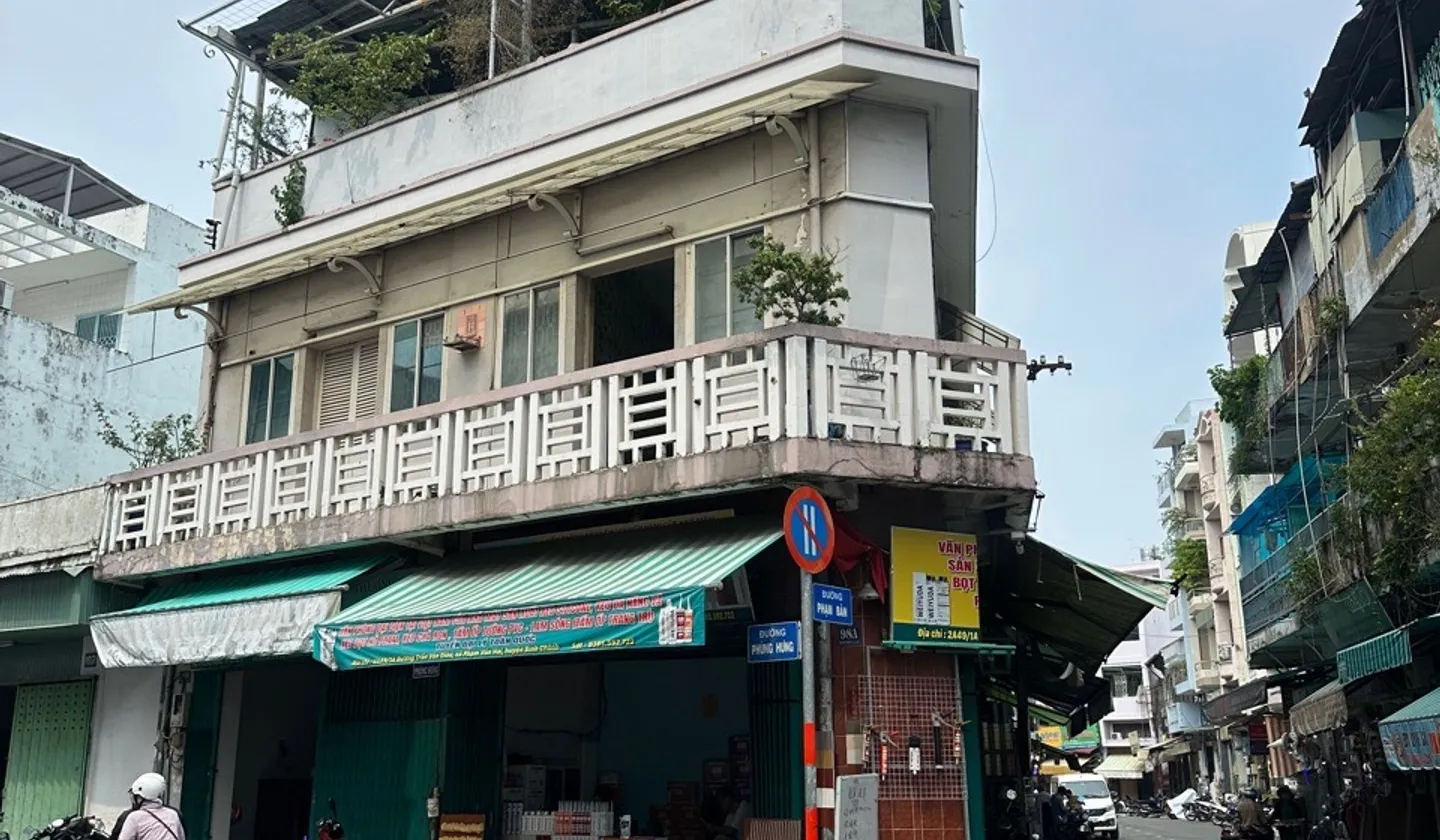Nhà mặt phố lô góc rộng 23m tại khu vực đắc địa Quận 5, Phùng Hưng... Bán nhà mặt phố tại Chợ Lớn, Hồ Chí Minh 01