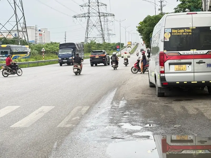 Nhà mặt phố 4 tầng 7 phòng ngủ, phù hợp kinh doanh tại Hoàn Sơn... Bán nhà mặt phố tại Từ Sơn, Bắc Ninh 01