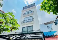 🎉VỊ TRÍ TRUNG TÂM - THANG MÁY - Ô TÔ -
VÀI BƯỚC RA MẶT PHỐ KINH DOANH SẦM UẤT - LÔ GÓC KHE THOÁNG... Bán nhà riêng tại Long Biên, Hà Nội 01