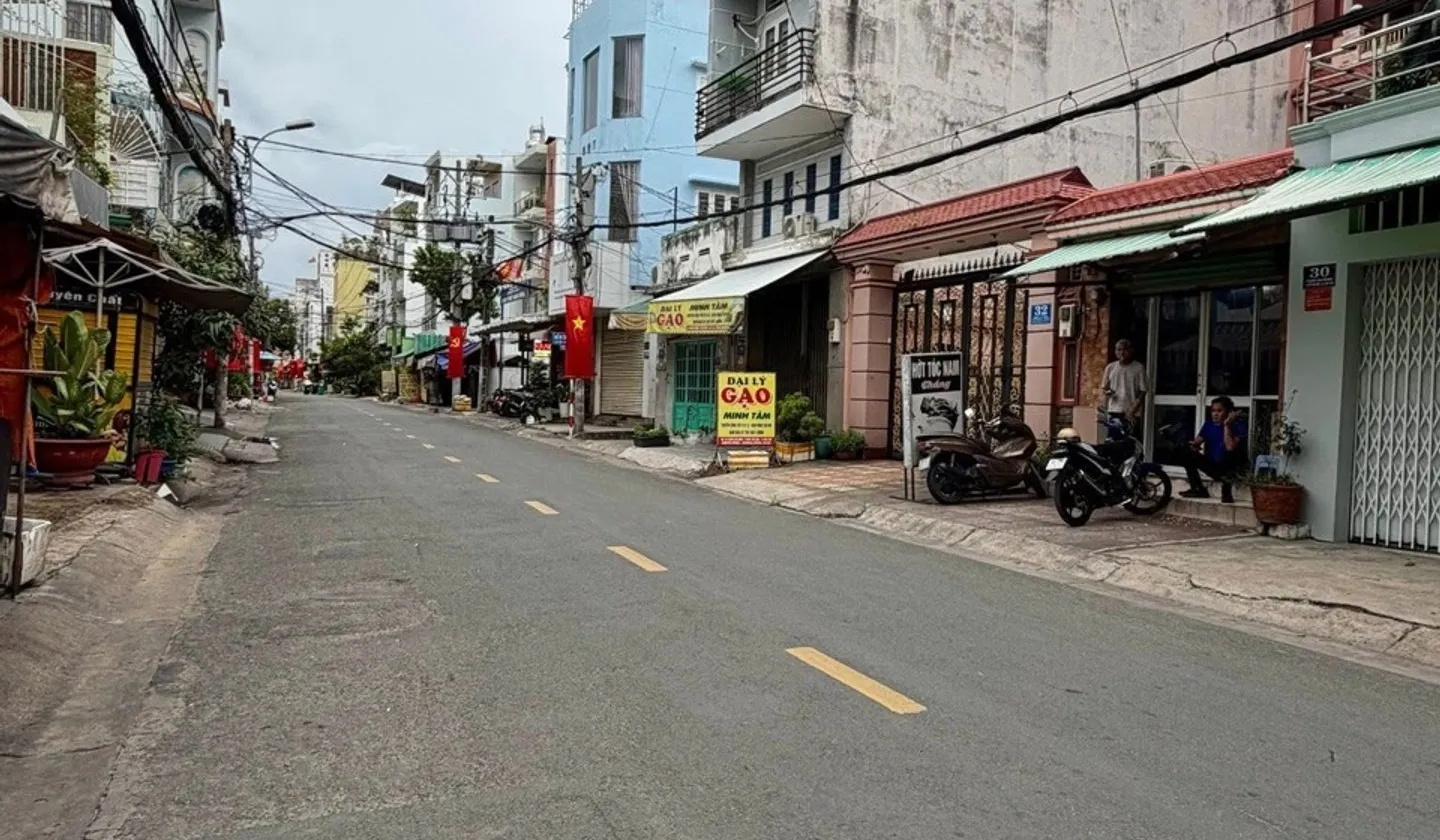 MẶT TIỀN ĐƯỜNG VỪA Ở VỪA KINH DOANH - LÔ GÓC CỰC THOÁNG - ĐANG CHO THUÊ 10tr/Th... Bán nhà mặt phố tại Phú Thọ Hòa, Hồ Chí Minh 01