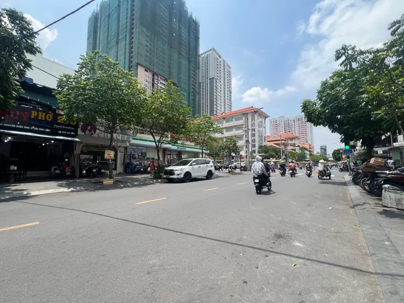 Nhà đẹp trung tâm Quận 1 giá mới siêu hấp dẫn... Bán nhà riêng tại Cầu Ông Lãnh, Hồ Chí Minh 01