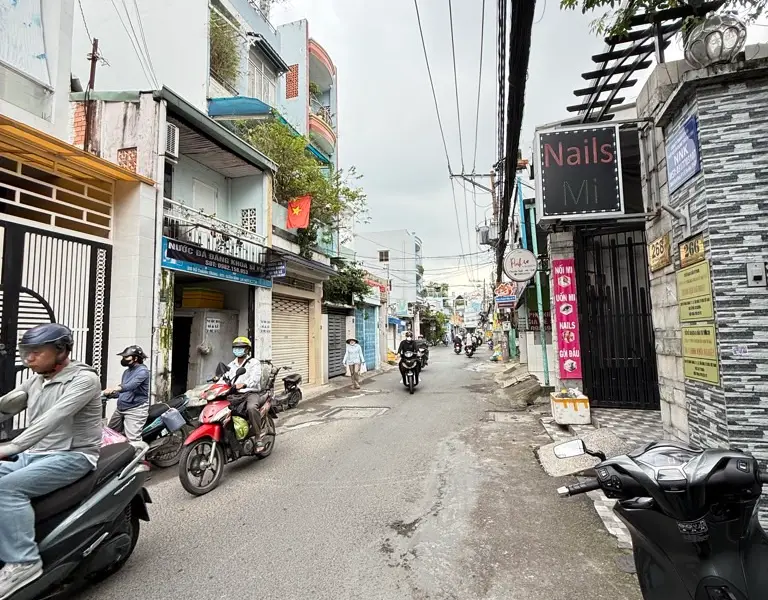 Nhà mặt tiền Bàu Cát, 4 tầng đẹp, kinh doanh sầm uất... Bán nhà mặt phố tại Bảy Hiền, Hồ Chí Minh 01