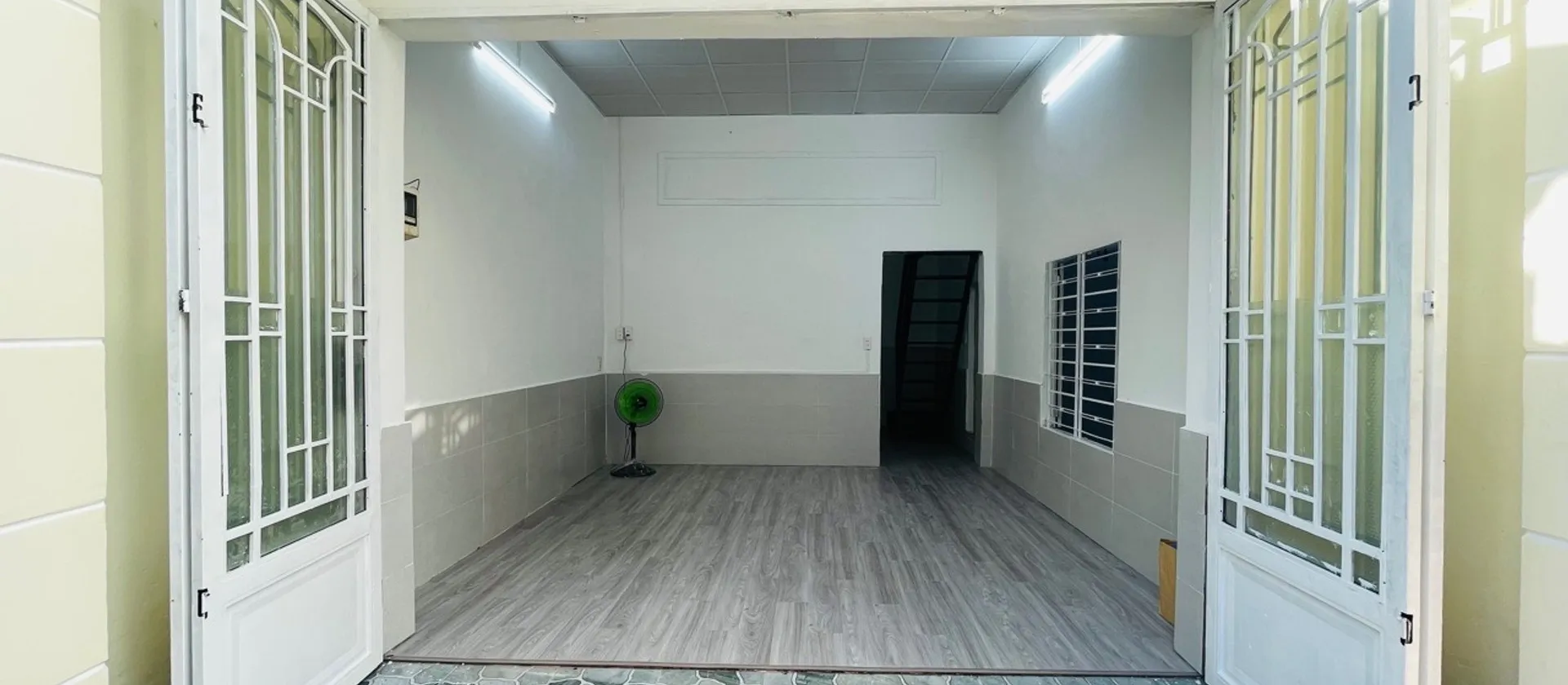 Nhà đẹp sẹc Phan Huy Ích, hẻm ô tô rộng, giá hấp dẫn... Bán nhà riêng tại Tân Sơn, Hồ Chí Minh 01