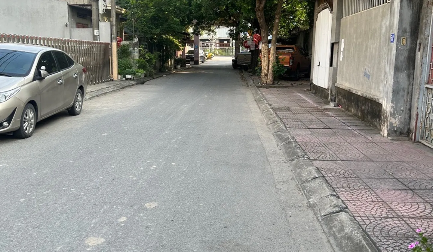 Mặt phố Lệnh Bá Chính Trọng siêu hiếm, ô tô tránh, vỉa hè rộng giá trị tuyệt đỉnh... Bán đất tại Hồng Bàng, Hải Phòng 01
